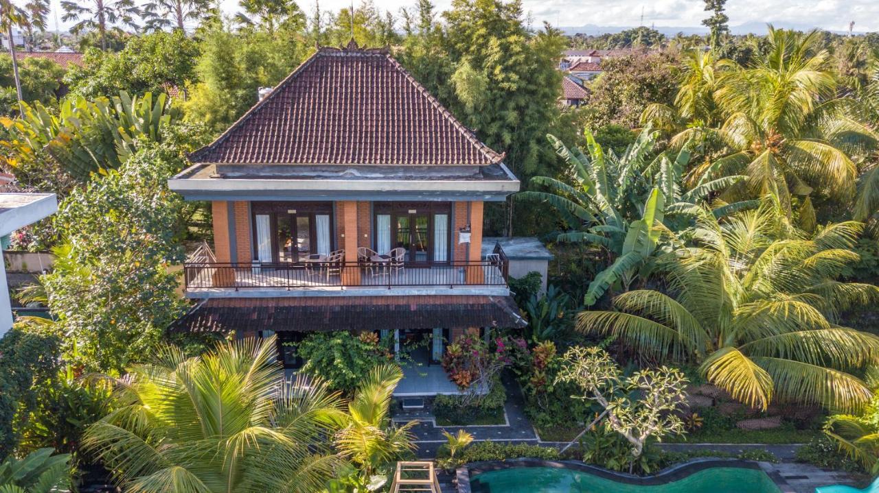 Adi Santia Bungalows Ubud  Exterior photo