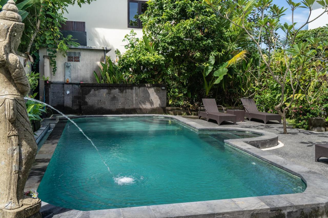 Adi Santia Bungalows Ubud  Exterior photo